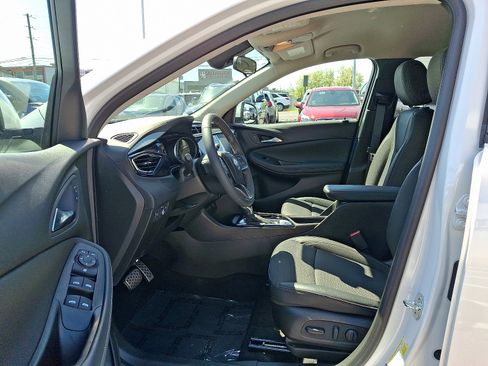 Used 2023 Buick Encore GX Select w/ Sport Touring Package FWD image 13