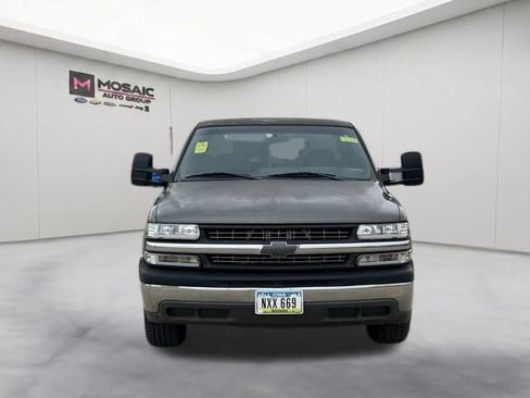 Used 2001 Chevrolet Silverado 1500 LS w/ Firm Ride Suspension Pkg RWD image 3