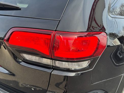 Used 2018 Jeep Grand Cherokee SRT image 13