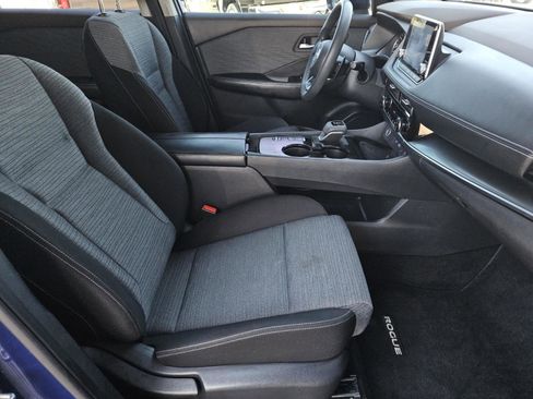 Used 2021 Nissan Rogue SV image 28