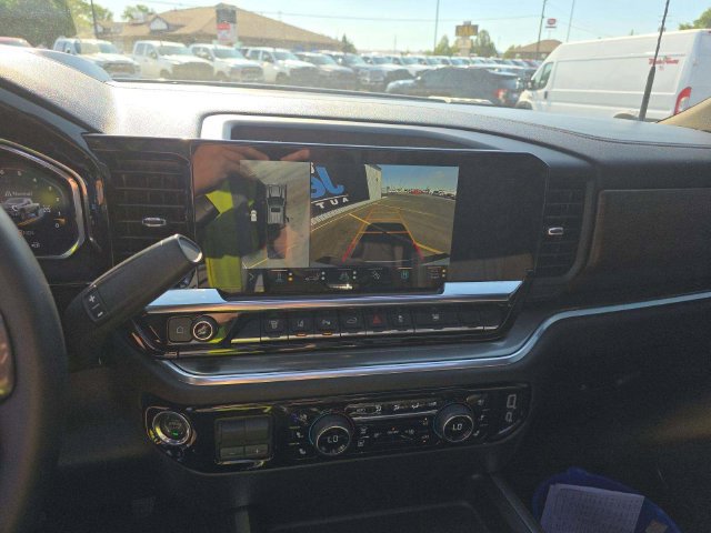 Used 2026 Chevrolet Silverado 3500 High Country w/ Technology Package AWD/4WD image 7