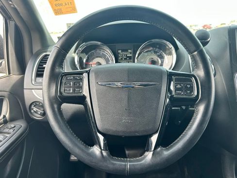 Used 2013 Chrysler Town & Country S image 23