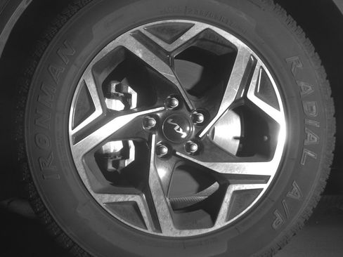 Used 2025 Kia Sportage LX FWD image 12