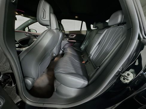 Used 2023 Mercedes-Benz EQE 500 4MATIC Sedan image 26