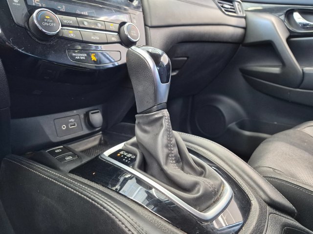 Used 2019 Nissan Rogue SL w/ Premium Package FWD image 10
