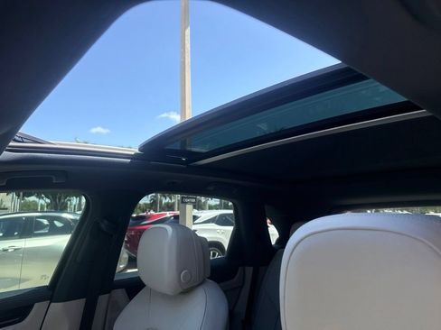 Used 2020 Porsche Cayenne AWD/4WD image 21