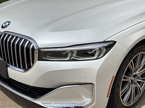 Used 2022 BMW 750i xDrive w/ Luxury Rear Seating Package AWD/4WD image 6