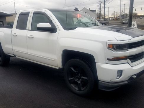 Used 2018 Chevrolet Silverado 1500 LT w/ All Star Edition image 7