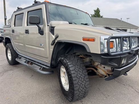 Used 2005 HUMMER H2 SUT w/ Preferred Equipment Group image 9