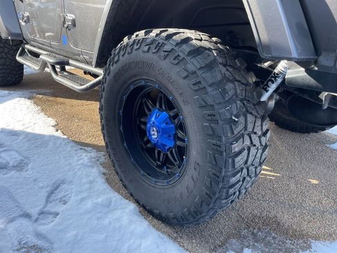 Used 2018 Jeep Wrangler Unlimited Sport S image 4