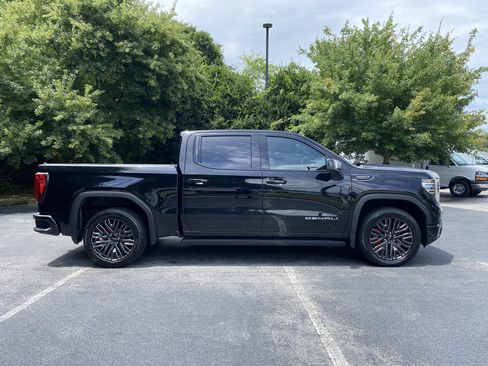 Used 2022 GMC Sierra 1500 Denali Ultimate AWD/4WD image 10