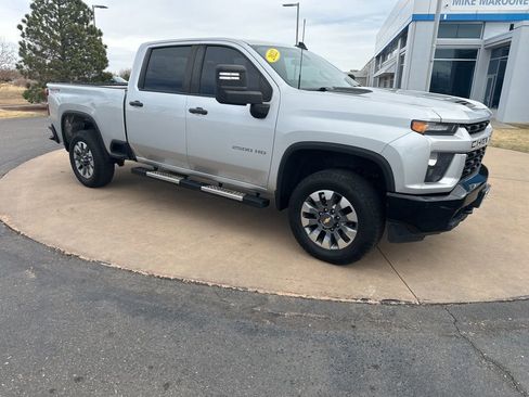 Used 2022 Chevrolet Silverado 2500 Custom w/ Custom Convenience Package AWD/4WD image 31