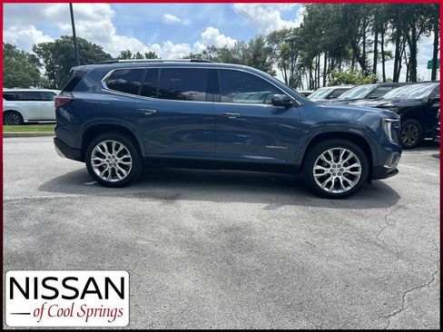 Used 2025 GMC Acadia Denali w/ Super Cruise Package AWD/4WD image 8