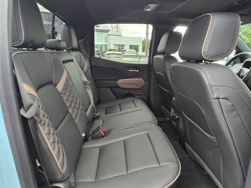 New 2026 GMC Canyon Denali image 13