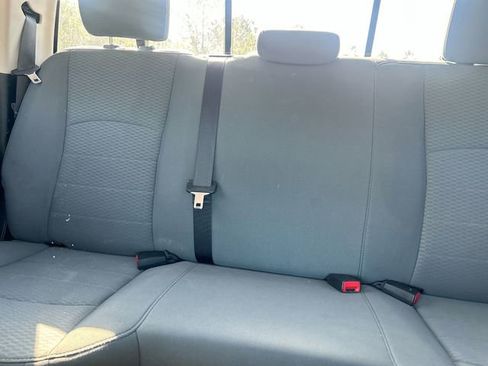 Used 2018 RAM 1500 Classic SLT image 24