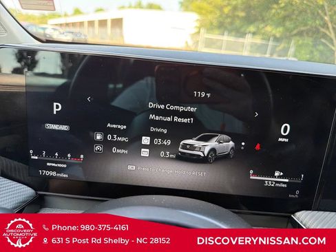 Certified 2025 Nissan Kicks SR FWD image 27