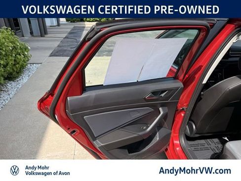 Used 2025 Volkswagen Jetta SEL FWD image 20