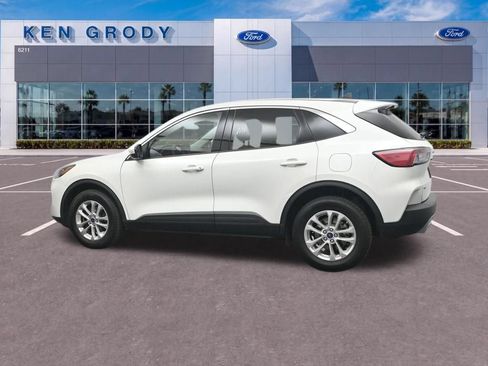 Used 2021 Ford Escape SE AWD/4WD image 3
