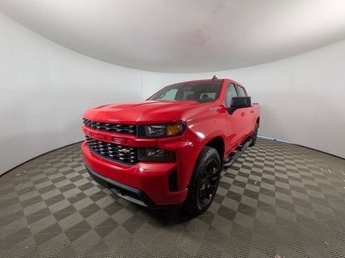 Used 2020 Chevrolet Silverado 1500 Custom w/ Custom Value Package AWD/4WD image 24