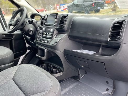 Used 2025 RAM ProMaster 2500 w/ Storage Group image 20