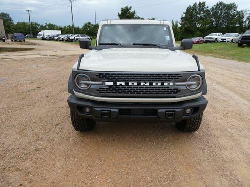 New 2026 Ford Bronco Badlands AWD/4WD image 9