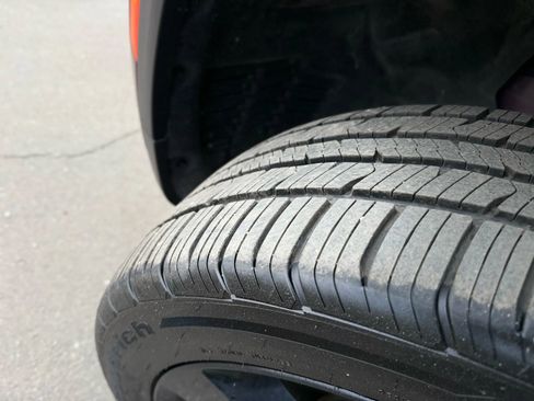 Used 2024 Jeep Grand Cherokee L Altitude image 42