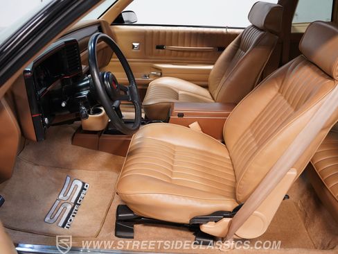 Used 1988 Chevrolet Monte Carlo SS RWD image 30