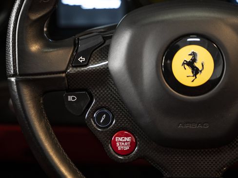 Used 2016 Ferrari 488 Spider RWD image 33