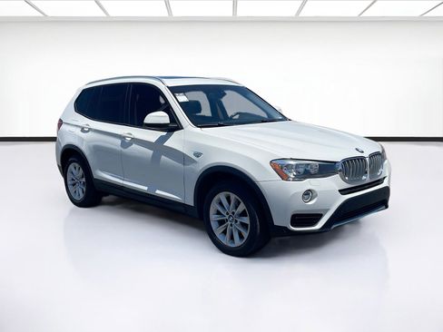 Used 2017 BMW X3 xDrive28i AWD/4WD image 3