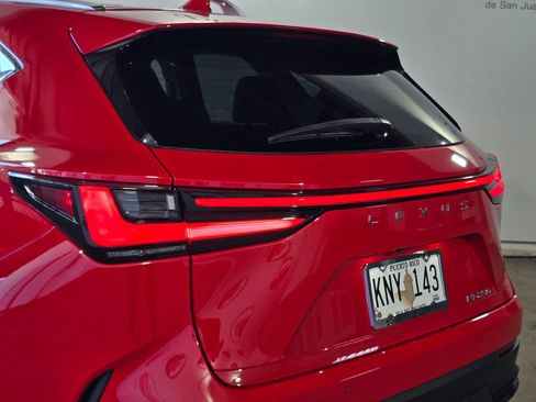 Used 2025 Lexus NX 250 FWD image 10