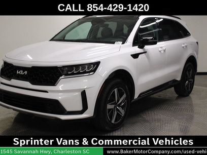 Used 2023 Kia Sorento S w/ Panoramic Sunroof Package