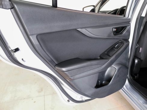 Used 2018 Subaru Impreza 2.0i AWD/4WD image 39