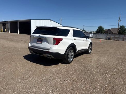 Used 2020 Ford Explorer Platinum w/ Premium Technology Package AWD/4WD image 6