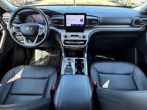 Certified 2024 Ford Explorer XLT w/ Equipment Group 202A image 35