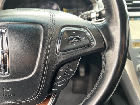 Used 2018 Lincoln MKZ Select w/ Technology Package image 20