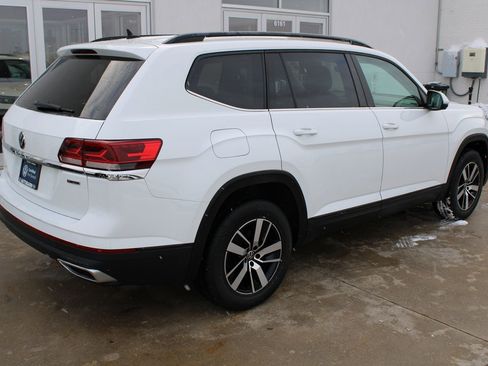 Certified 2021 Volkswagen Atlas SE image 6