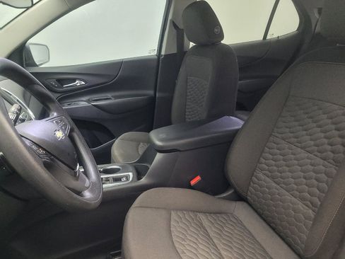 Used 2021 Chevrolet Equinox LT FWD image 17