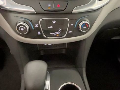 Used 2024 Chevrolet Equinox LS w/ LS Convenience Package FWD image 26