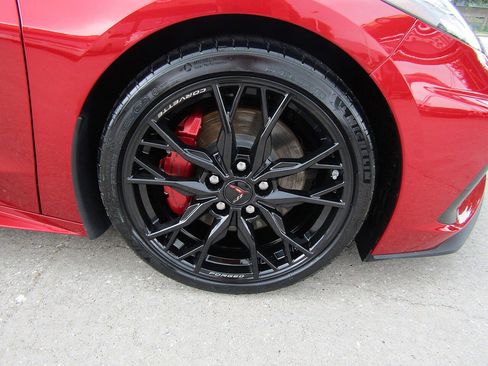 Used 2023 Chevrolet Corvette Stingray Premium Cpe w/ Z51 Performance Package RWD image 23