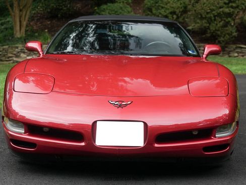 Used 2004 Chevrolet Corvette Convertible w/ Preferred Equipment Group RWD image 15