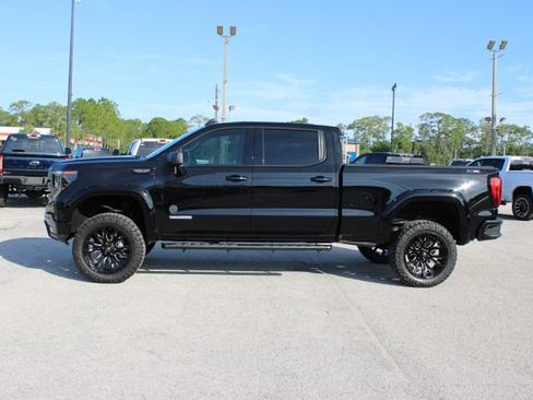 Used 2024 GMC Sierra 1500 Elevation w/ X31 Off-Road Package AWD/4WD image 6