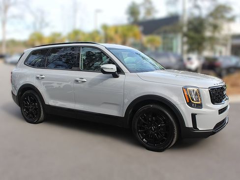 Certified 2022 Kia Telluride EX w/ EX Premium Package image 12