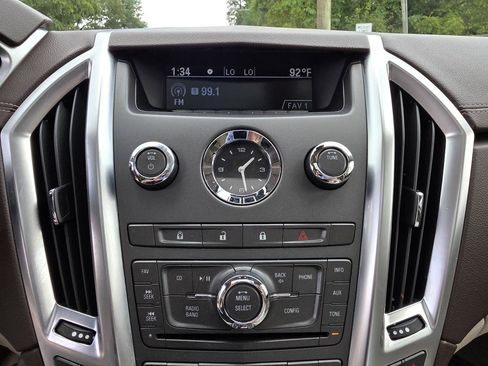 Used 2011 Cadillac SRX Luxury FWD image 18