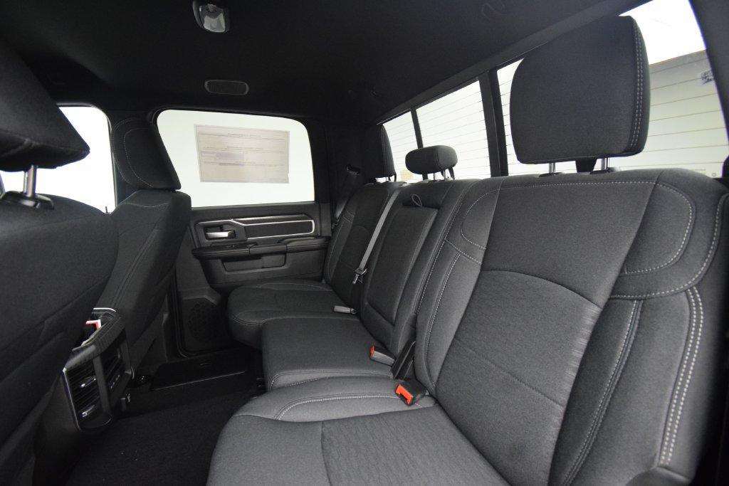 New 2026 RAM 3500 Big Horn AWD/4WD image 36