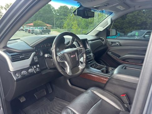Used 2019 GMC Yukon SLT w/ Premium Edition AWD/4WD image 9