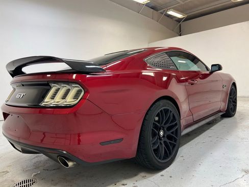 Used 2017 Ford Mustang GT RWD image 9