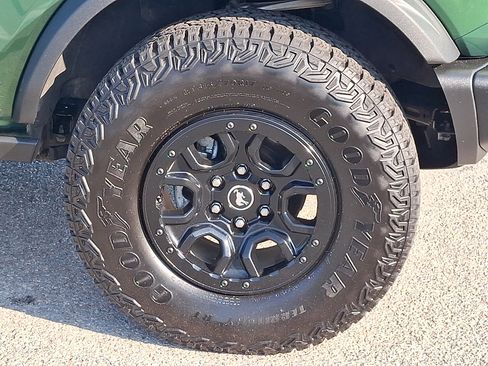 Used 2025 Ford Bronco Badlands AWD/4WD image 8