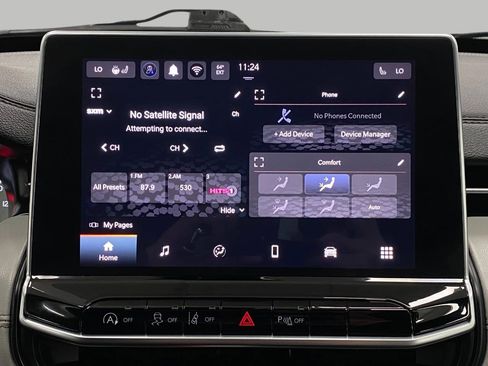 Used 2025 Jeep Compass Limited image 21