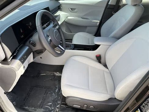 Certified 2025 Hyundai Kona SEL image 13