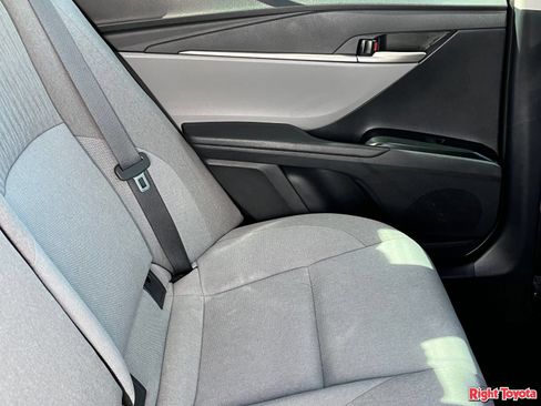 Used 2025 Toyota Camry LE AWD/4WD image 14